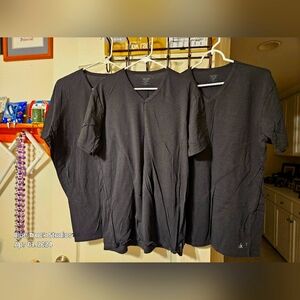 Calvin Klein Solid Black T-Shirts V-Neck XL Vintage Vtg